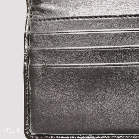 COACH Wallet Black Buckle Trifold - Picture 10 of 11